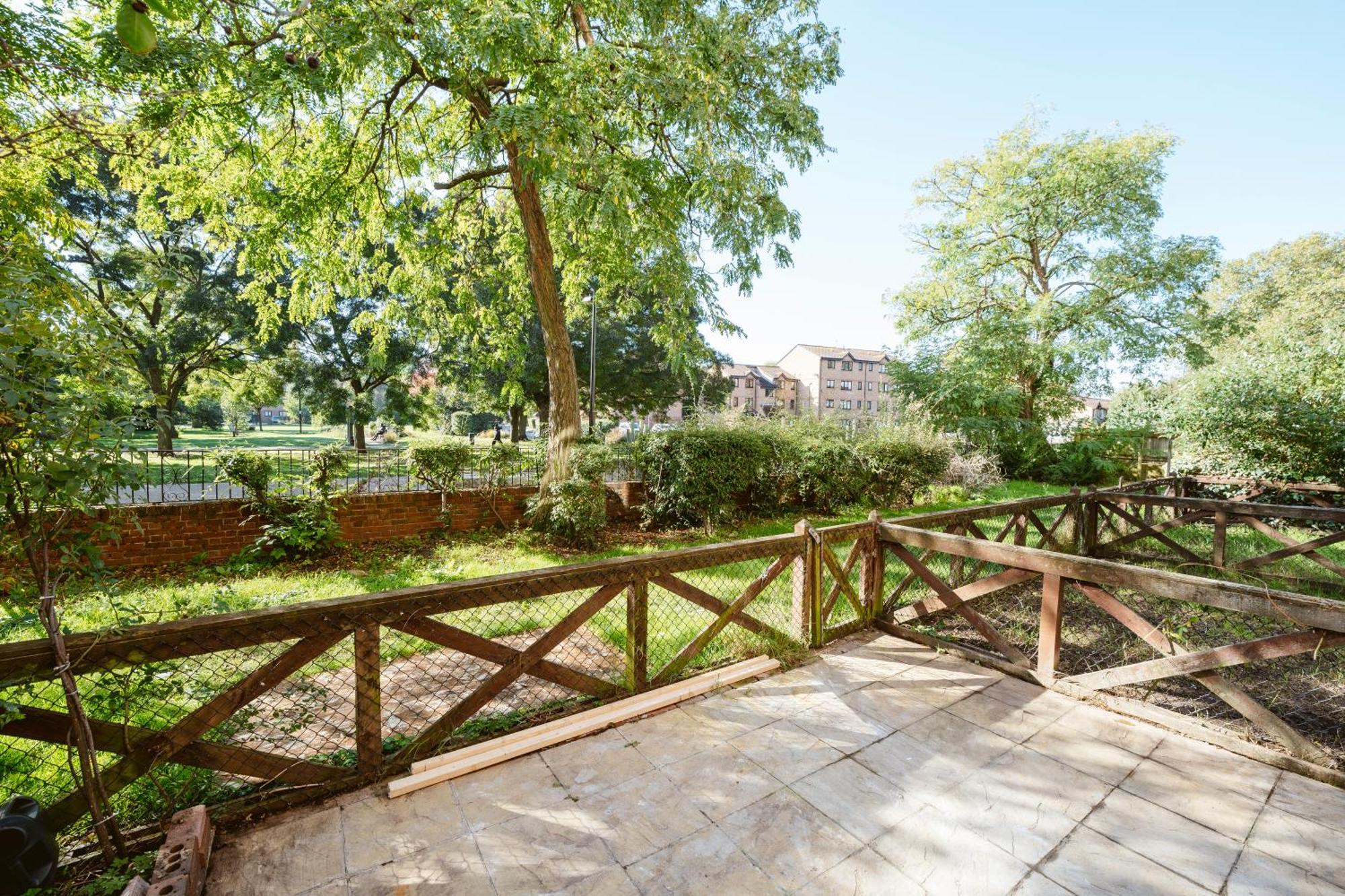 Deptford Bridge Double Rooms London Bagian luar foto